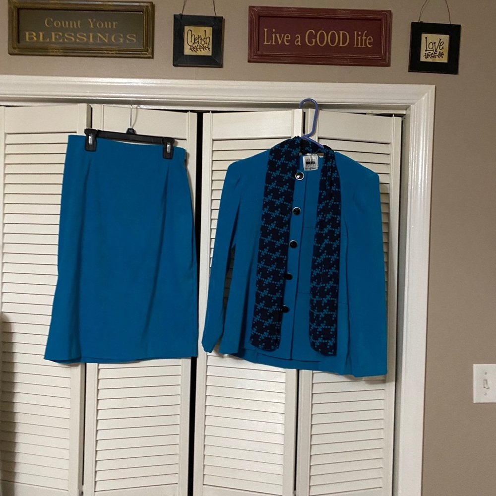 Leslie Fay Petite Jacket and Skirt SZ SMP